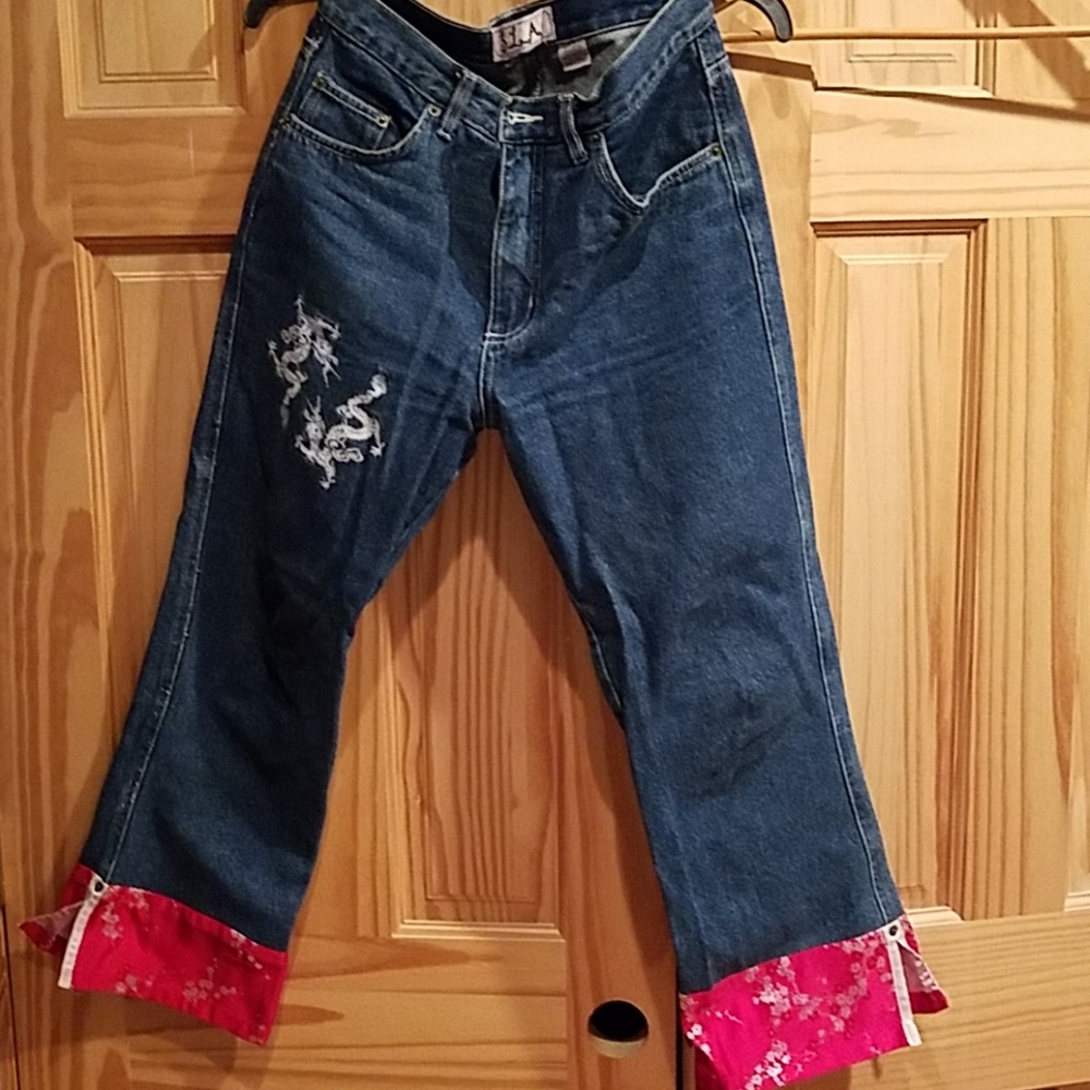 Super cute ankle length jeans